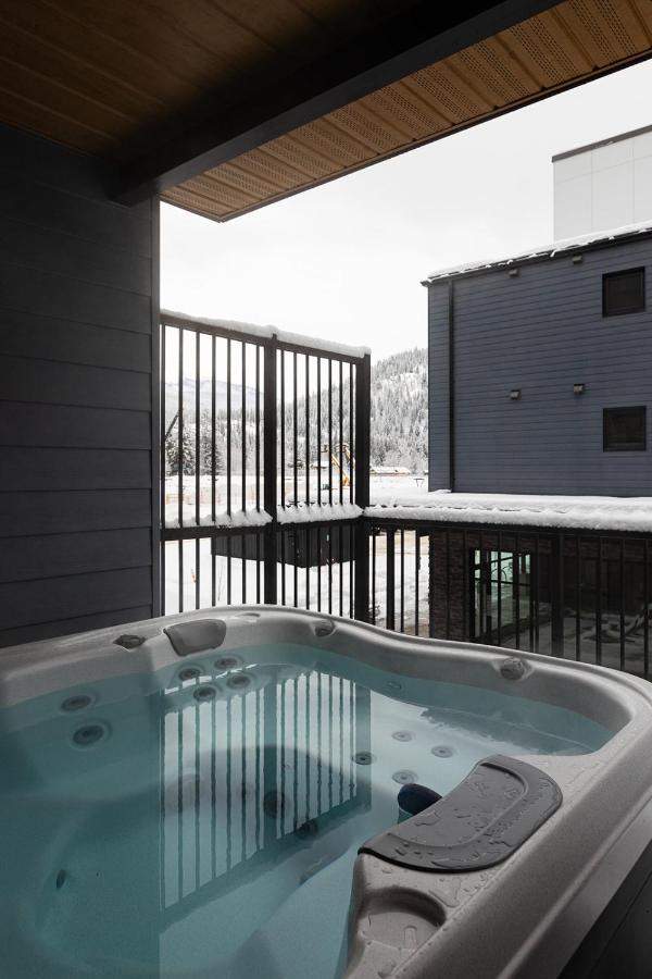Tally Ho by Revelstoke Vacations - Chambres d’hôtes