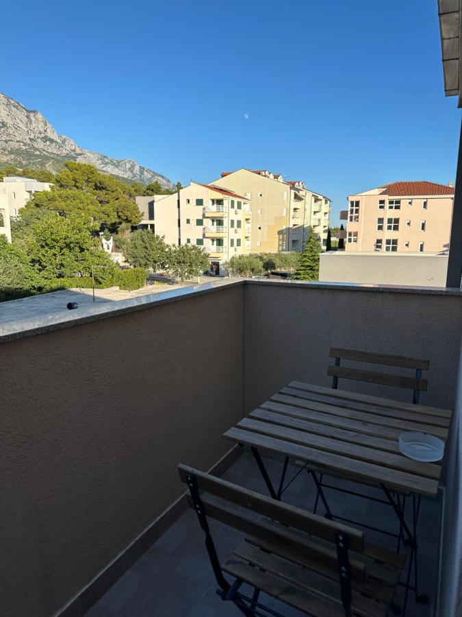 Studio with Balcony