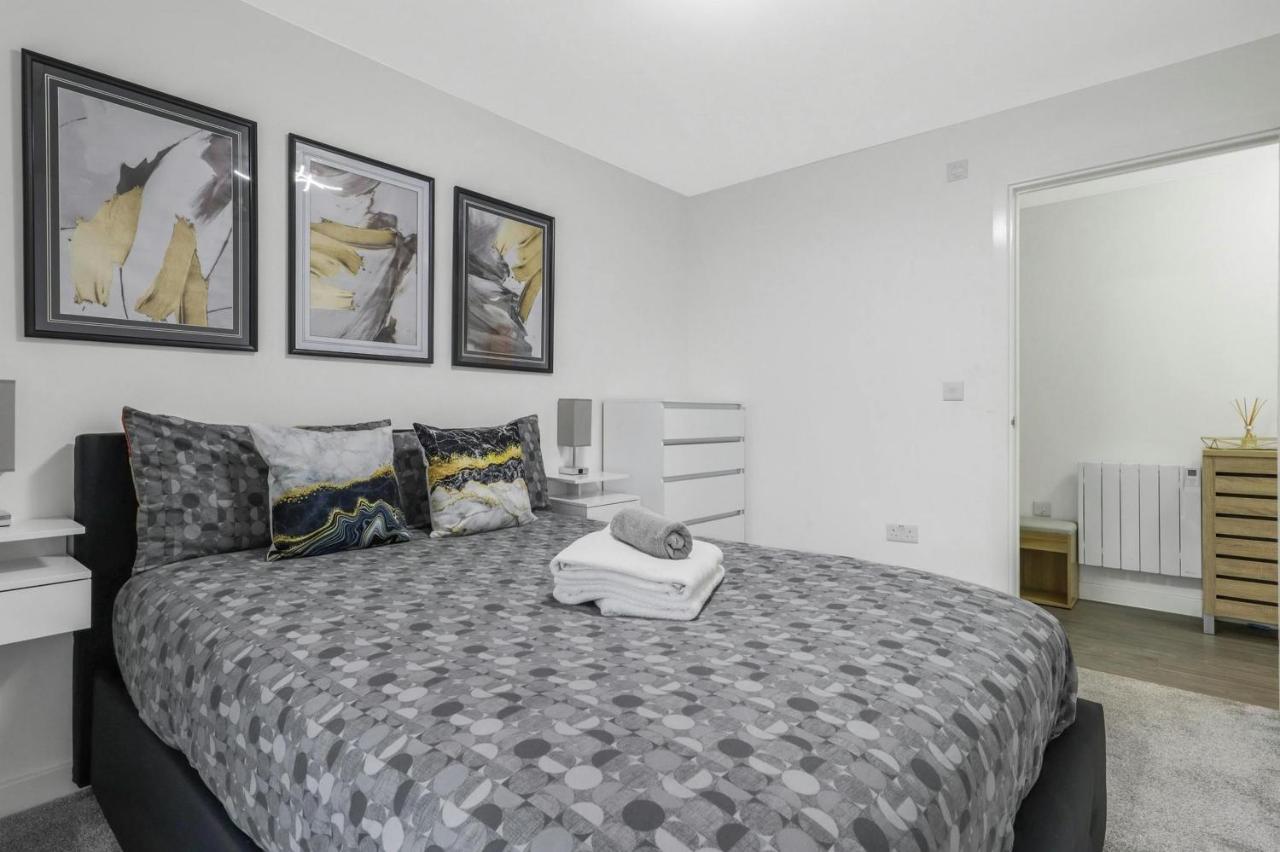 Sunny private room in Coventry - B&B