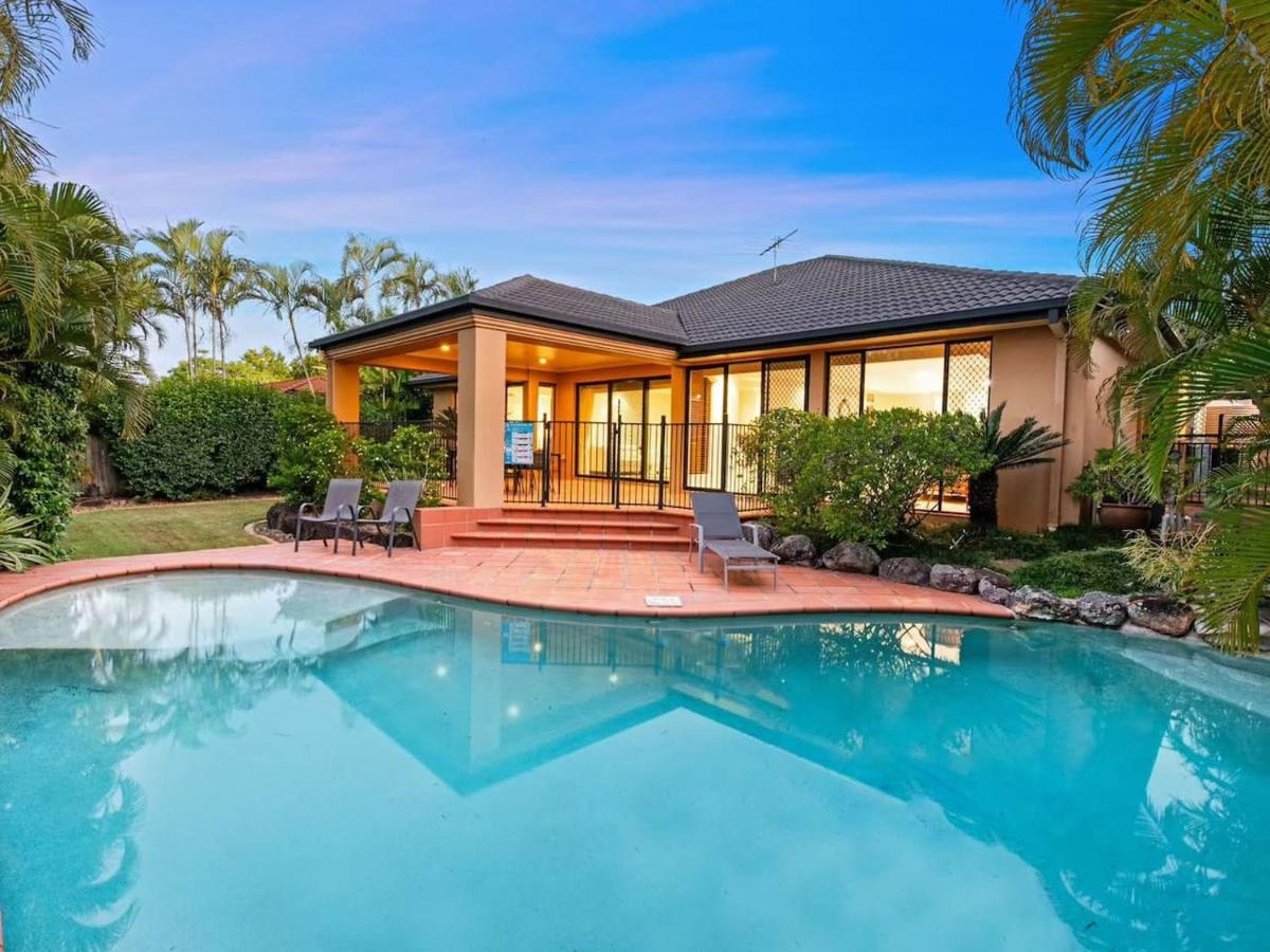 Family Oasis with Pool Living Rooms and Peaceful Vibes - Chambres d’hôtes Browns Plains