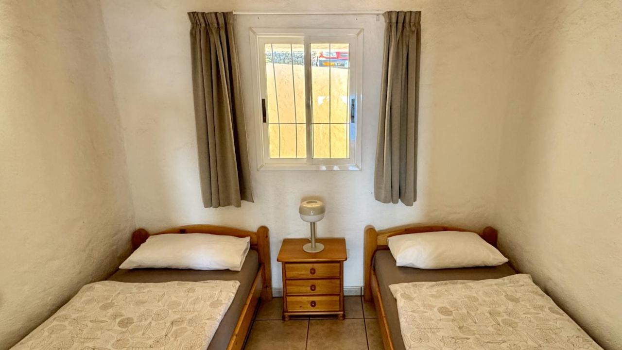 Appartamento con 2 Camere da Letto, Terrazza e Vista Mare