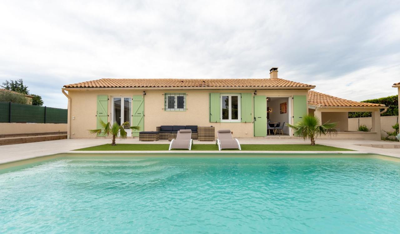 Villa Césarine 4 étoiles, 8 pers, 4 chambres, piscine privée, poolhouse, clim - B&B