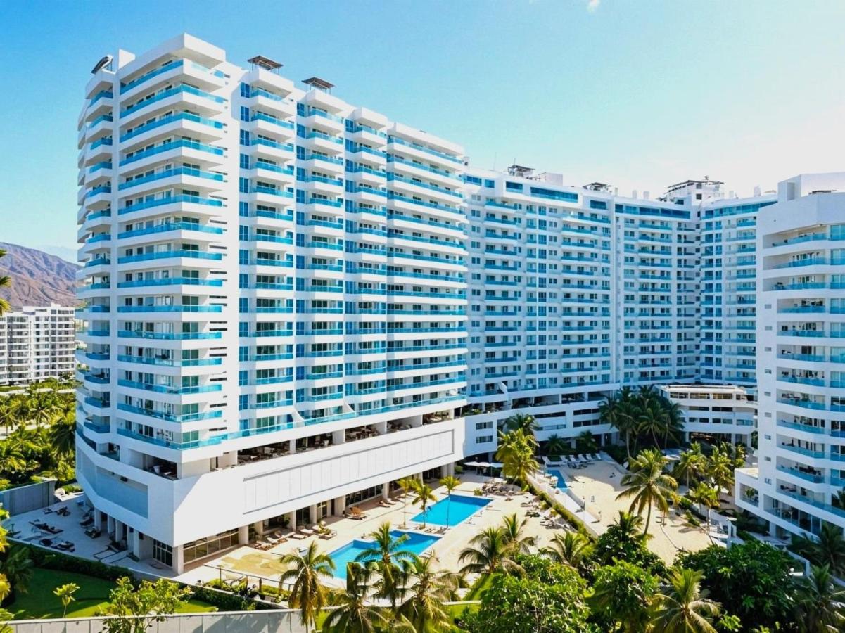 Apartamento con balcón y vistas al mar - SMR293A