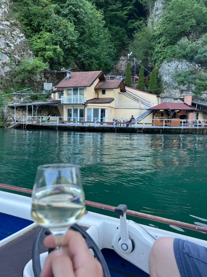 Vikendica Kruna Zvorničko Jezero - B&B