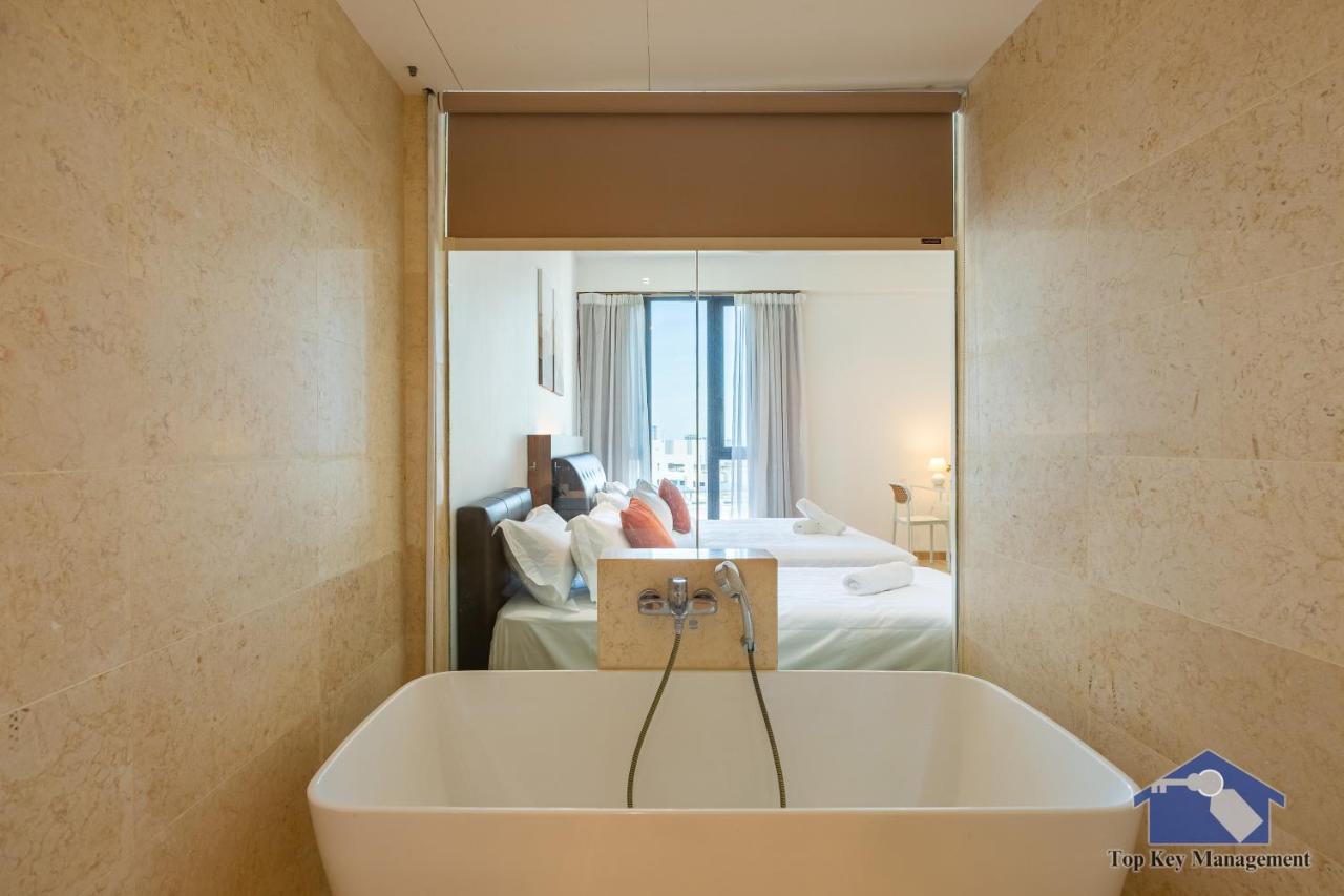 Two-Bedroom Apartment with City View