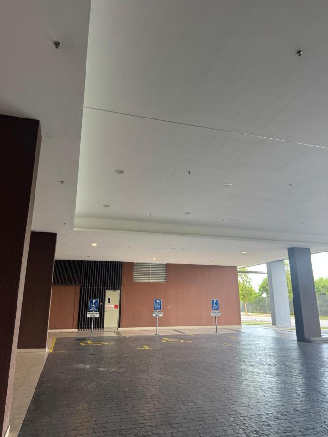 Bali Residence Melaka Apartment House- Two bedroom- Family Room- Swimming Pool by n stays - B&B