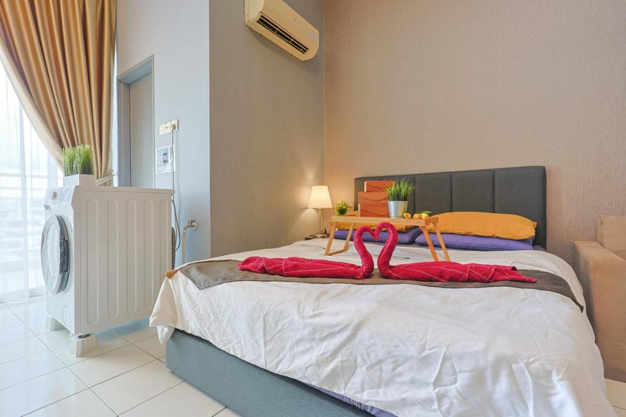 One-Bedroom Premier Apartment