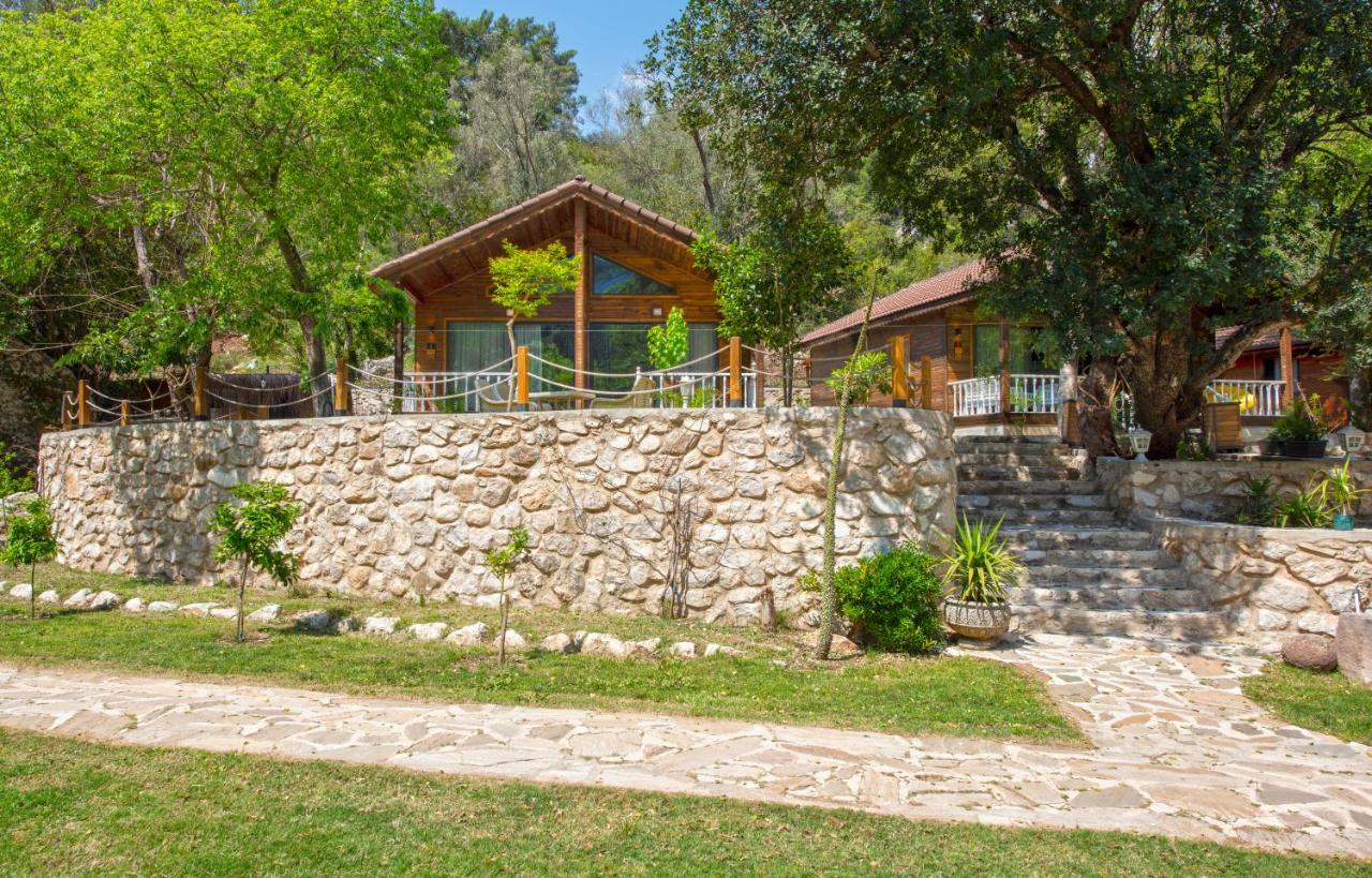 Yusalis Garden Hotel - B&B