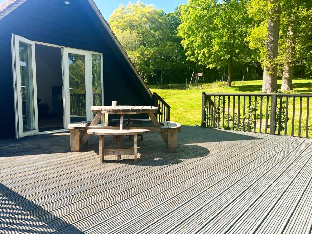 Peaceful Three Bed Country Apartment - B&B