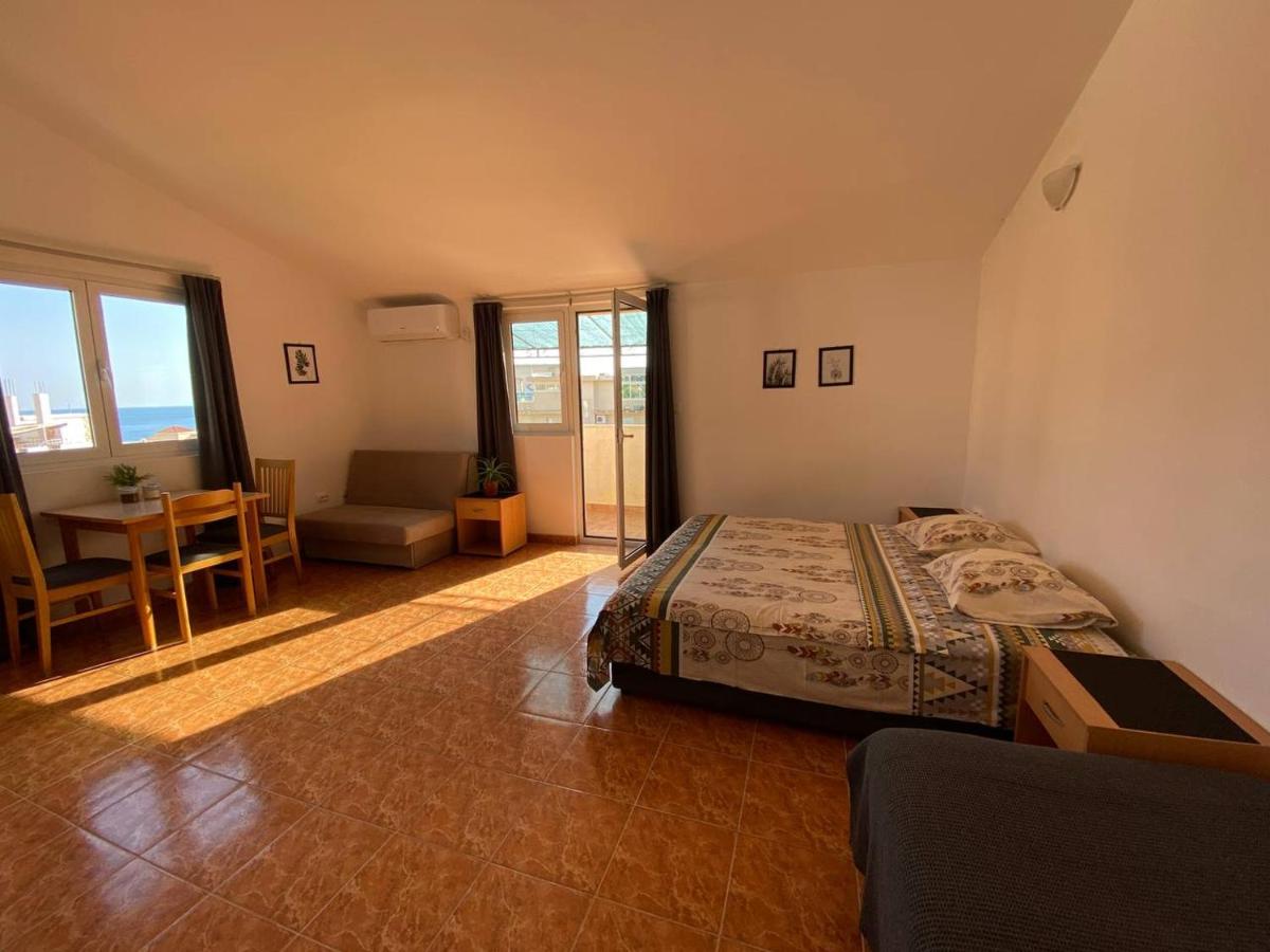 Studio with Balcony