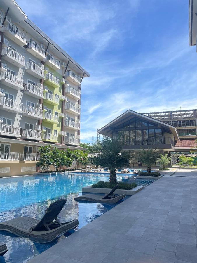 The Suites at the Amani Grand Residences - Mactan Airport - Chambres d’hôtes