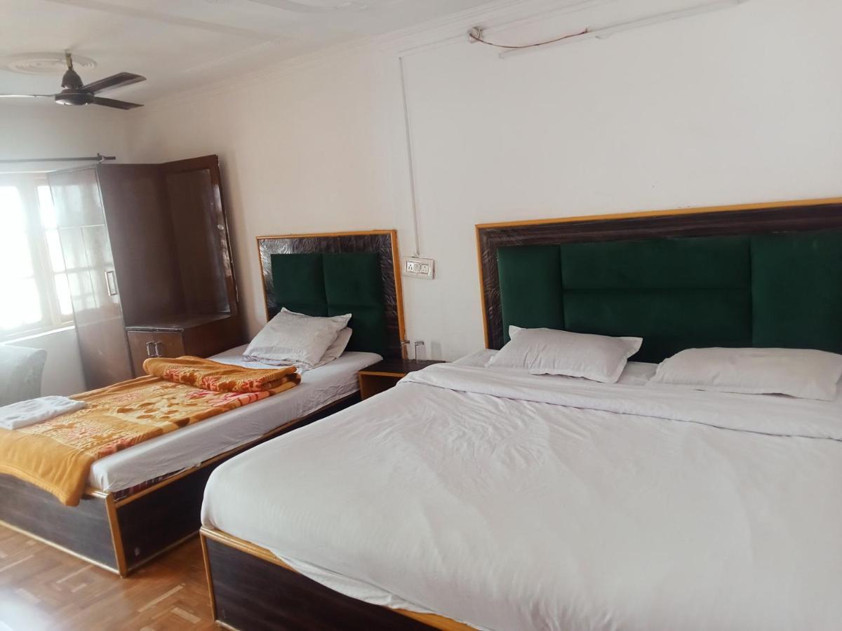 Triple Room with Mountain View