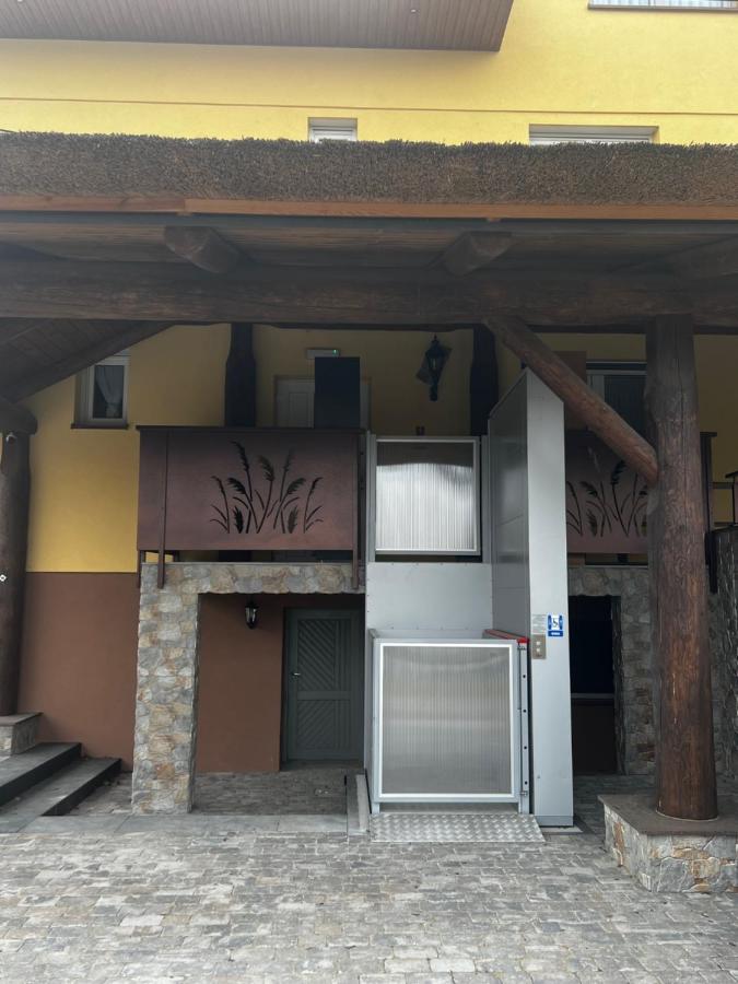 Doppelzimmer mit Gartenblick