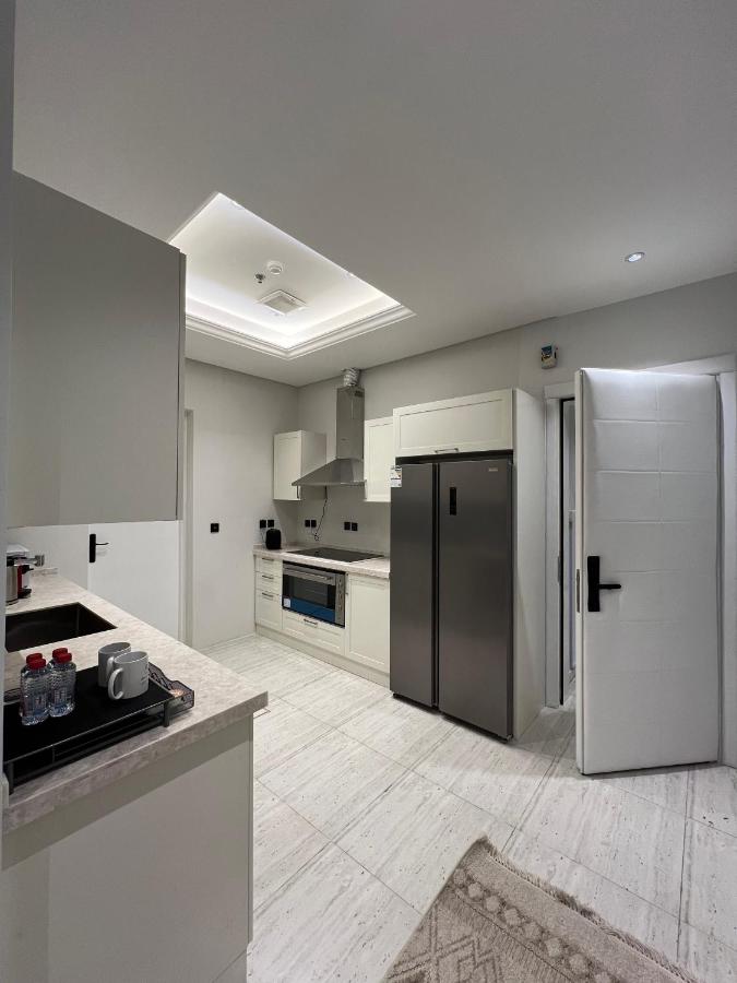 One-Bedroom Premier Apartment