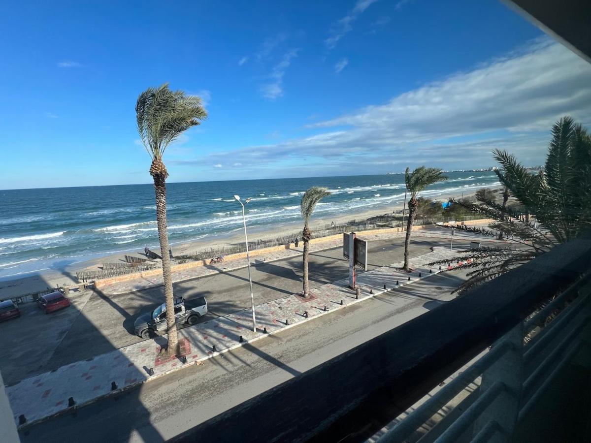 Mahdia front sea balcony 2 - B&B