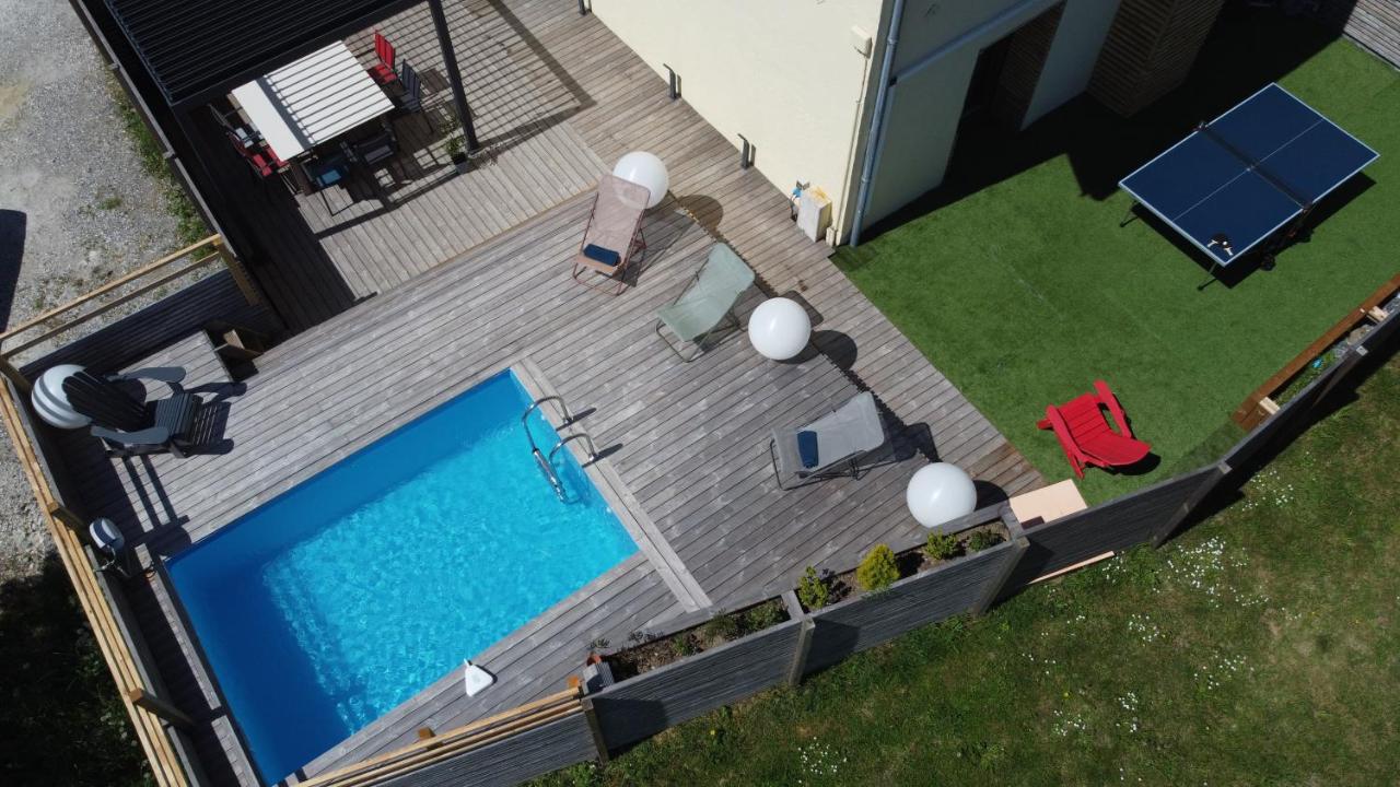 Appartement avec piscine & terrasse vue montagne - B&B
