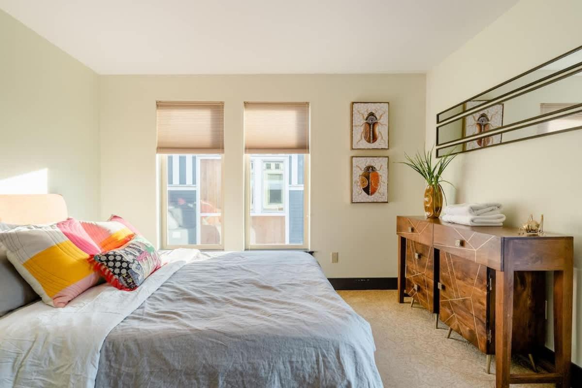 Stay Portland - Color Splash Apartment in the Heart of Portland - Bed and Breakfast
