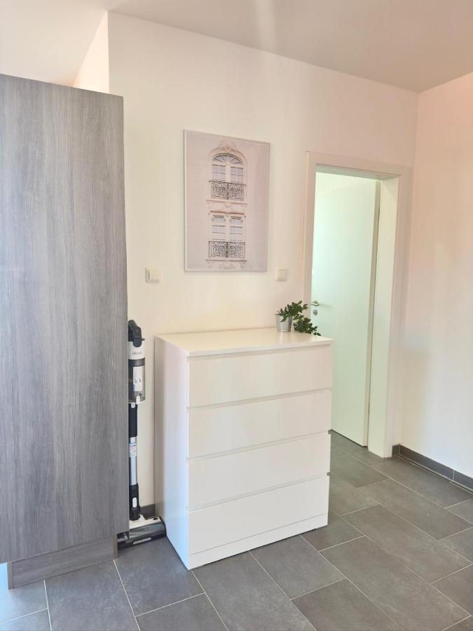 Balkonliebe Karlsruhe - Waschmaschine, Stellplatz, Balkon, Regendusche - Ferienwohnung Karlsruhe