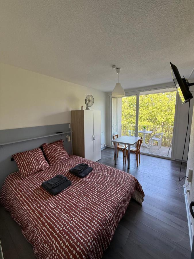 Studio residence, Le Provence - B&B