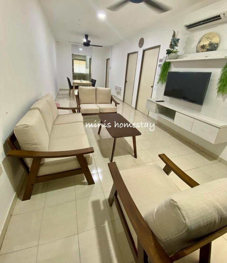 Minis Homestay Kuala Krai - Chambres d’hôtes