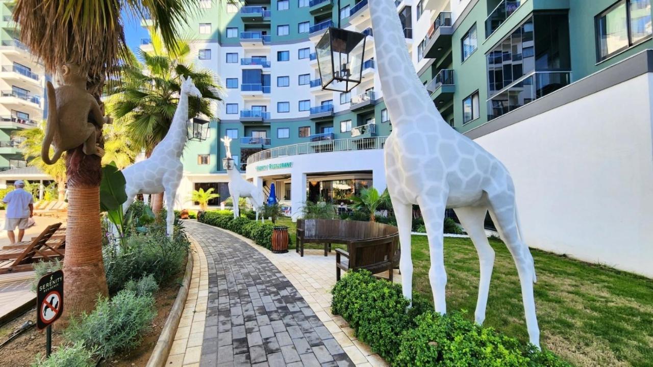 5 STAR FACILITIES/WALKING DISTANCE TO AMENITIES AND THE BEACH - B&B