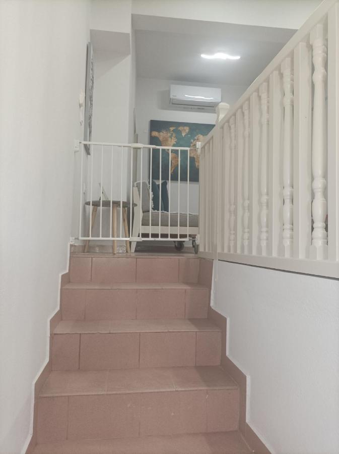 Sea-Cret Beachfront Apartment - Ferienwohnung Makrigialos