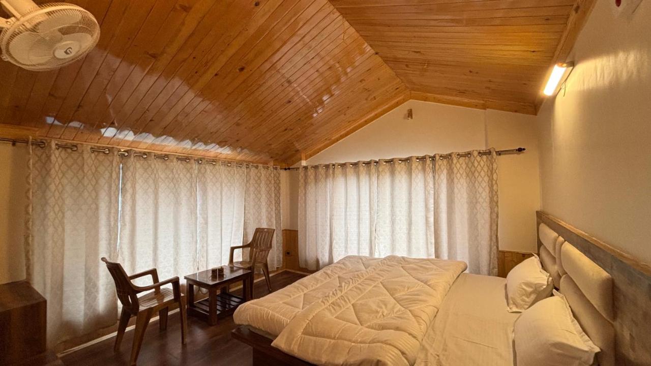 Double Room with Mountain View