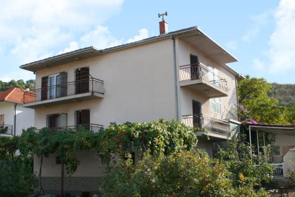 Mravak Apartments - Ferienwohnung Trogir