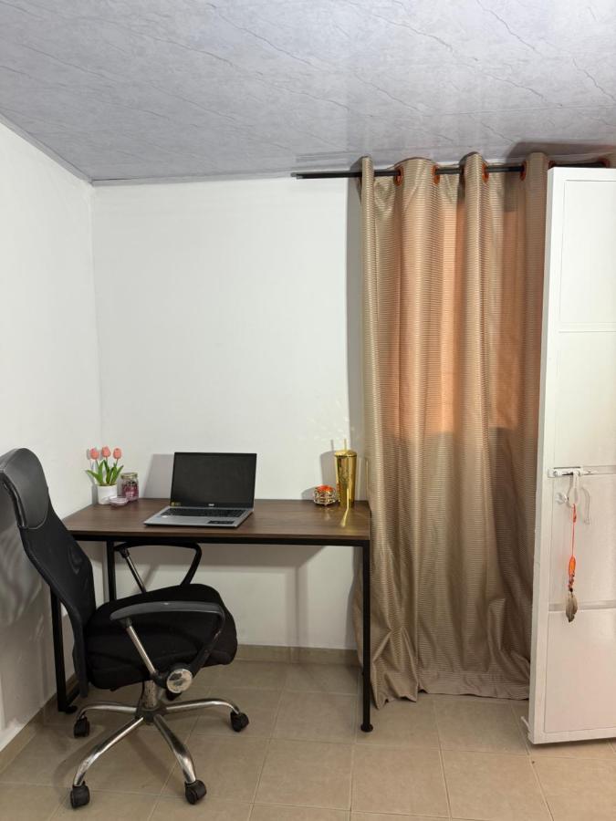 Camera Singola Standard con Bagno in Comune 