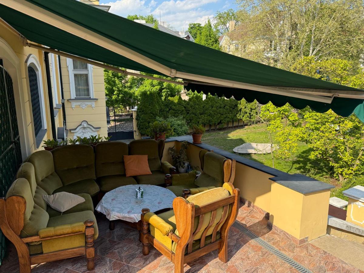Three-Bedroom Apartment with Balcony