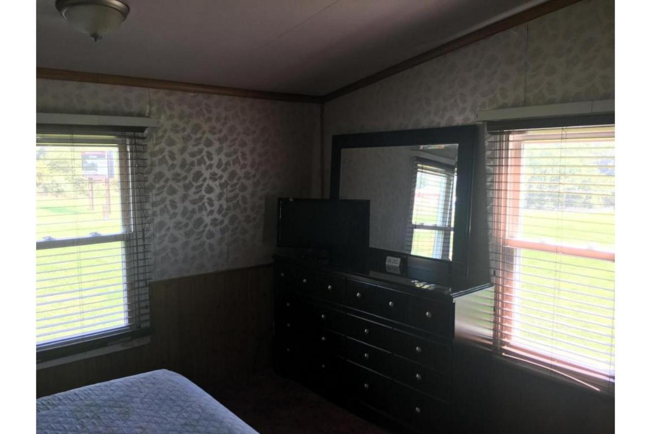 1 Bedroom Apartment with Kitchen