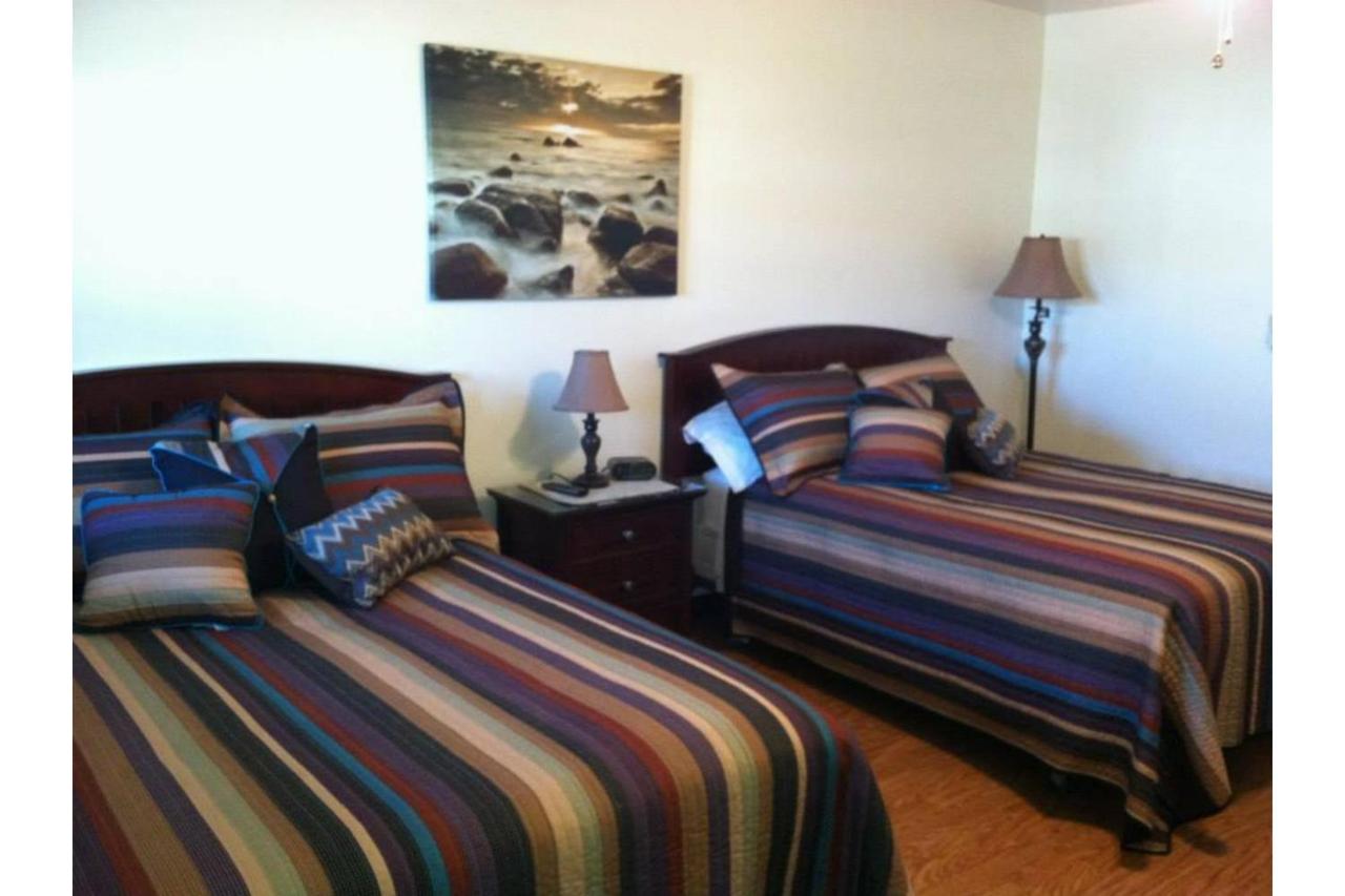 2 Double Beds Non-Smoking
