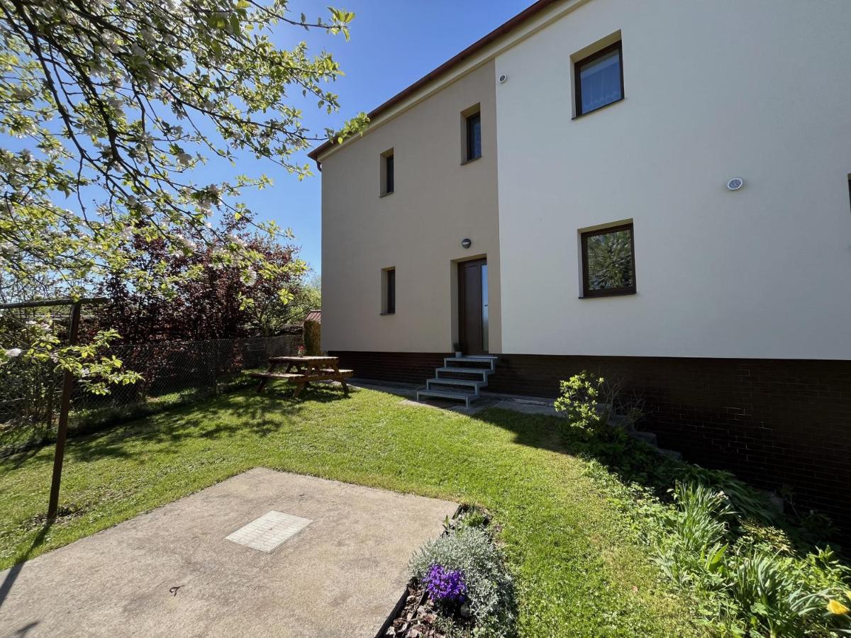 Apartmán U Sadu - B&B