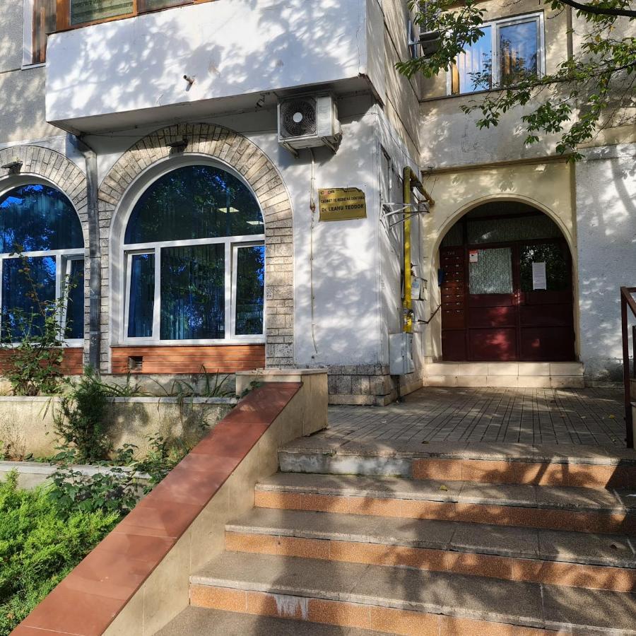 Sky44Apt Delfinariu Faleza Nord - B&B
