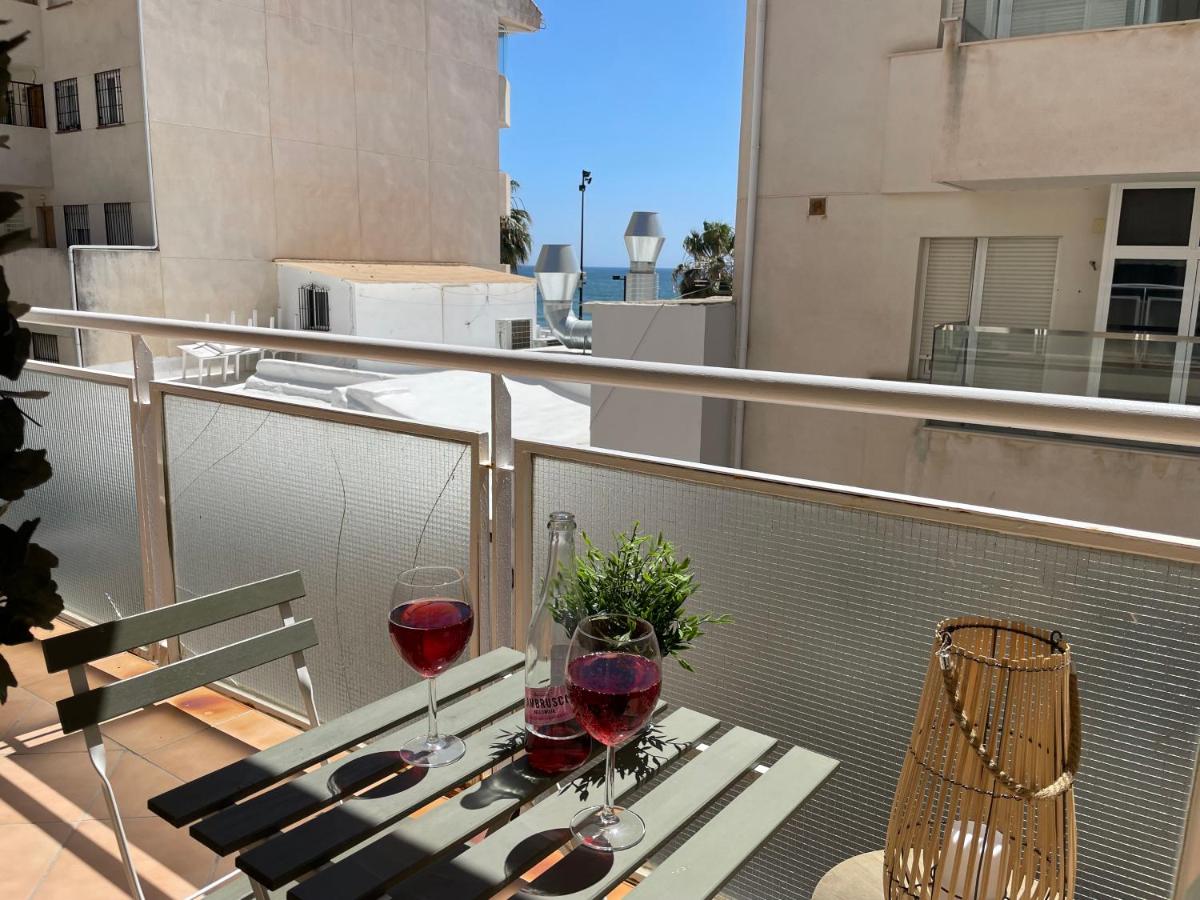 Fuengirola Beach Apartment by Stay Belonio - Ferienwohnung