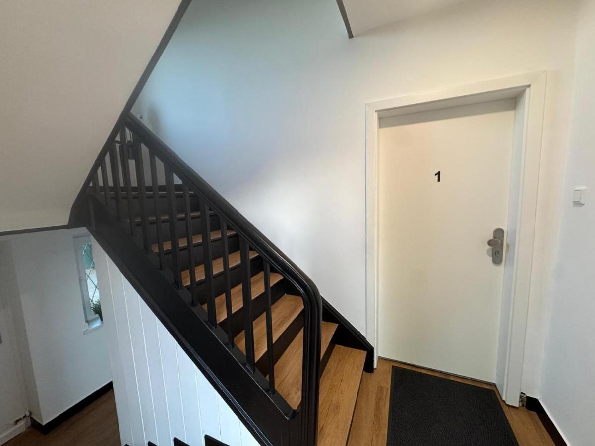 Central Comfort Home with Garden - Ferienwohnung