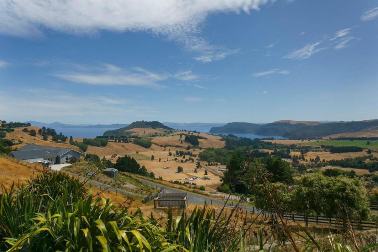 Sunset Escape Near Lake Taupo With Spa and Fire - B&B
