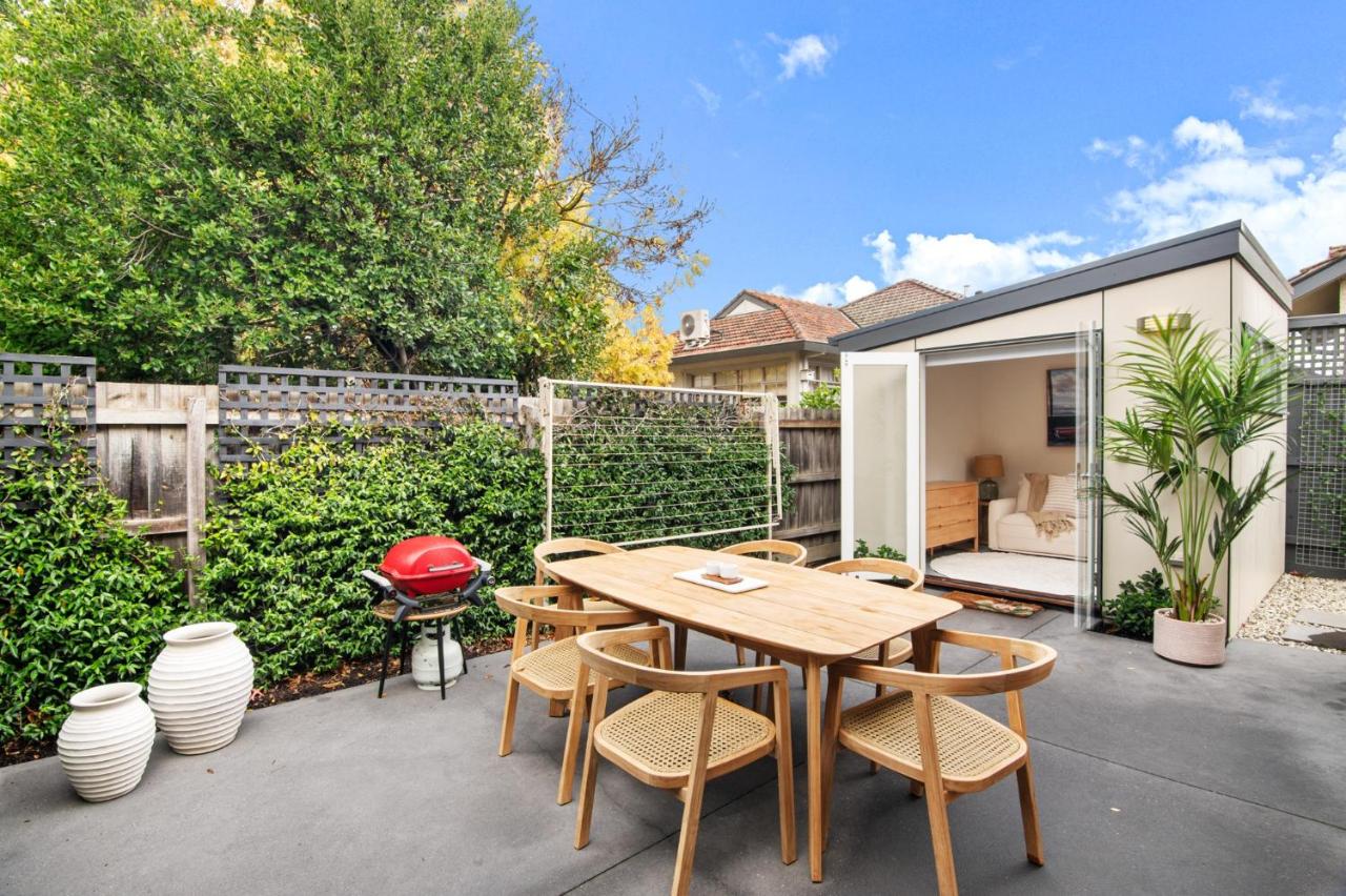 Wellness Escape- 1 Bed Home with Studio & Sauna - B&B Melbourne