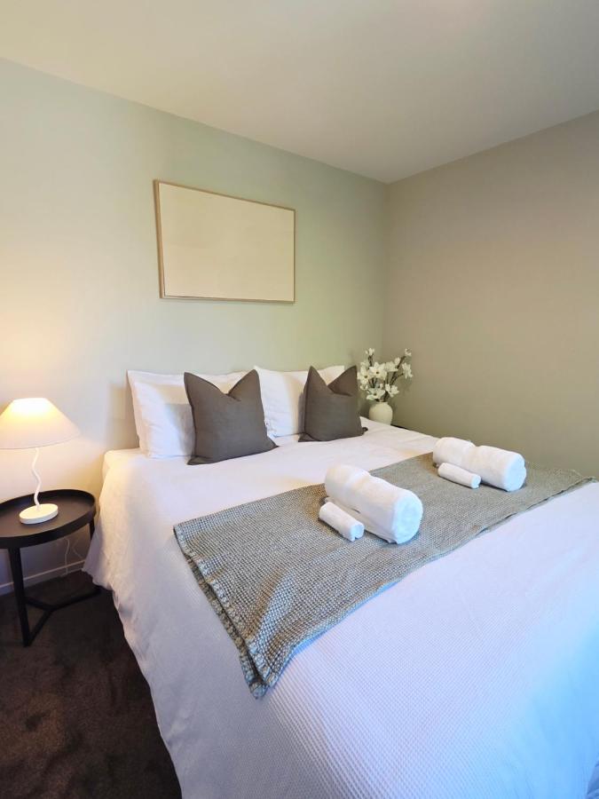 Quiet Townhouse with Private Sauna - B&B Christchurch