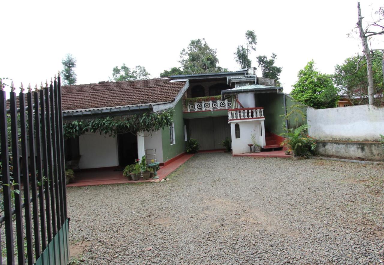 Sumanagiri Holiday Home - B&B
