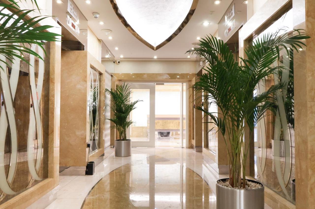 New Renovated Stylish 1 Br Dubai View 73 Floor - Ferienwohnung Dubai