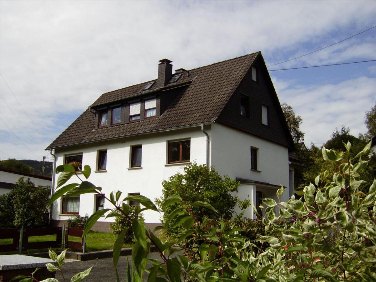 Ferienwohnung Loher Weiher - Ferienwohnung Hilchenbach