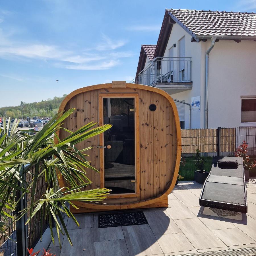 Ferienhaus SeeZeit direkt am Geiseltalsee mit Sauna und Fahrradgarage - Chambres d'hôtes Mücheln