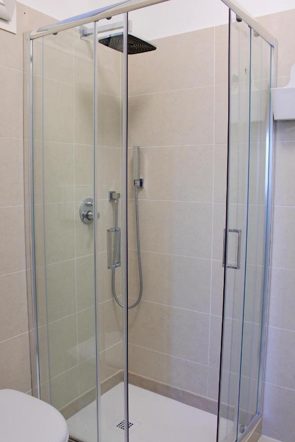 Camera Matrimoniale con Bagno Privato
