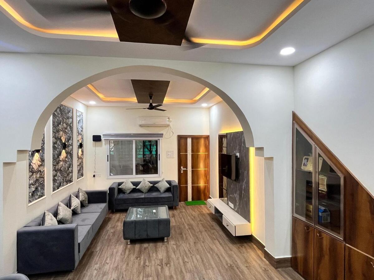 Staeg Shiva - B&B Ujjain