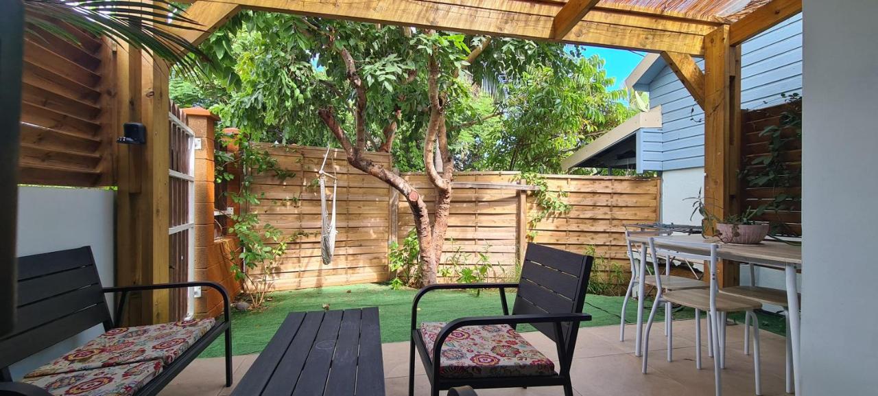 Coquet appartement à 50 m du lagon - B&B L'Étang-Salé les Bains