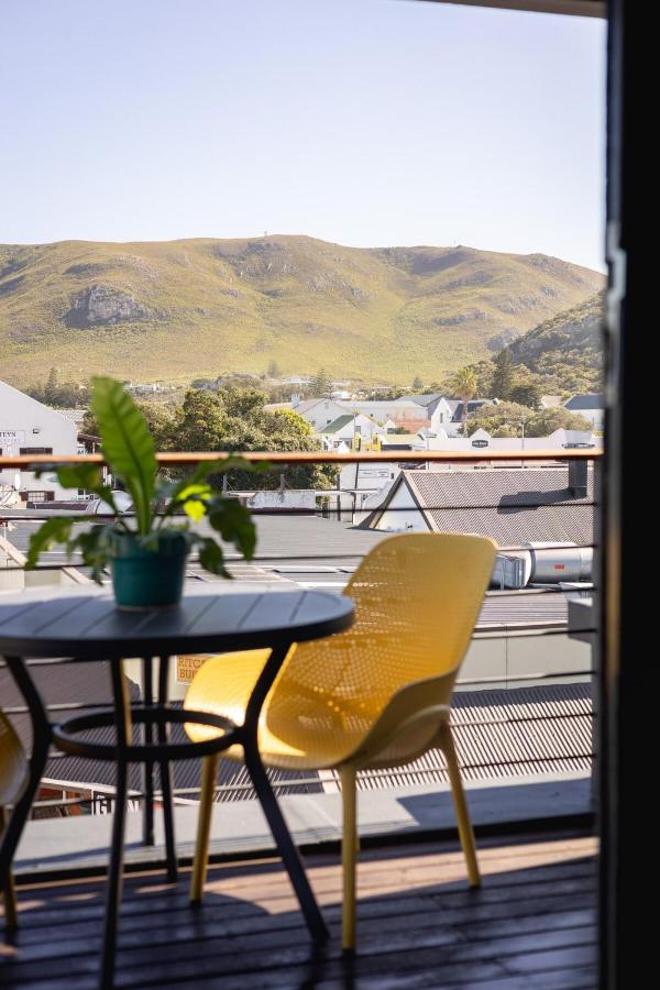 Mountain-View Studio Apartment, Hermanus Waterfront - Apt 6 - B&B Hermanus