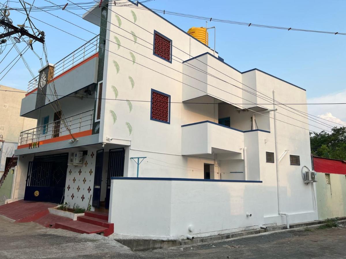 White House - Studio 1 - Bed and Breakfast