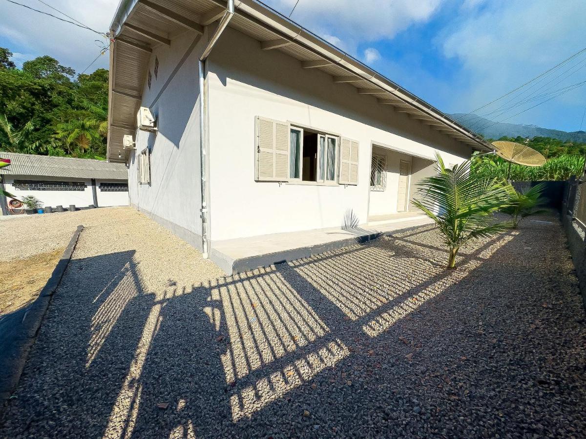 Casa de Campo com Piscina Aquecida - Bed and Breakfast Nova Trento