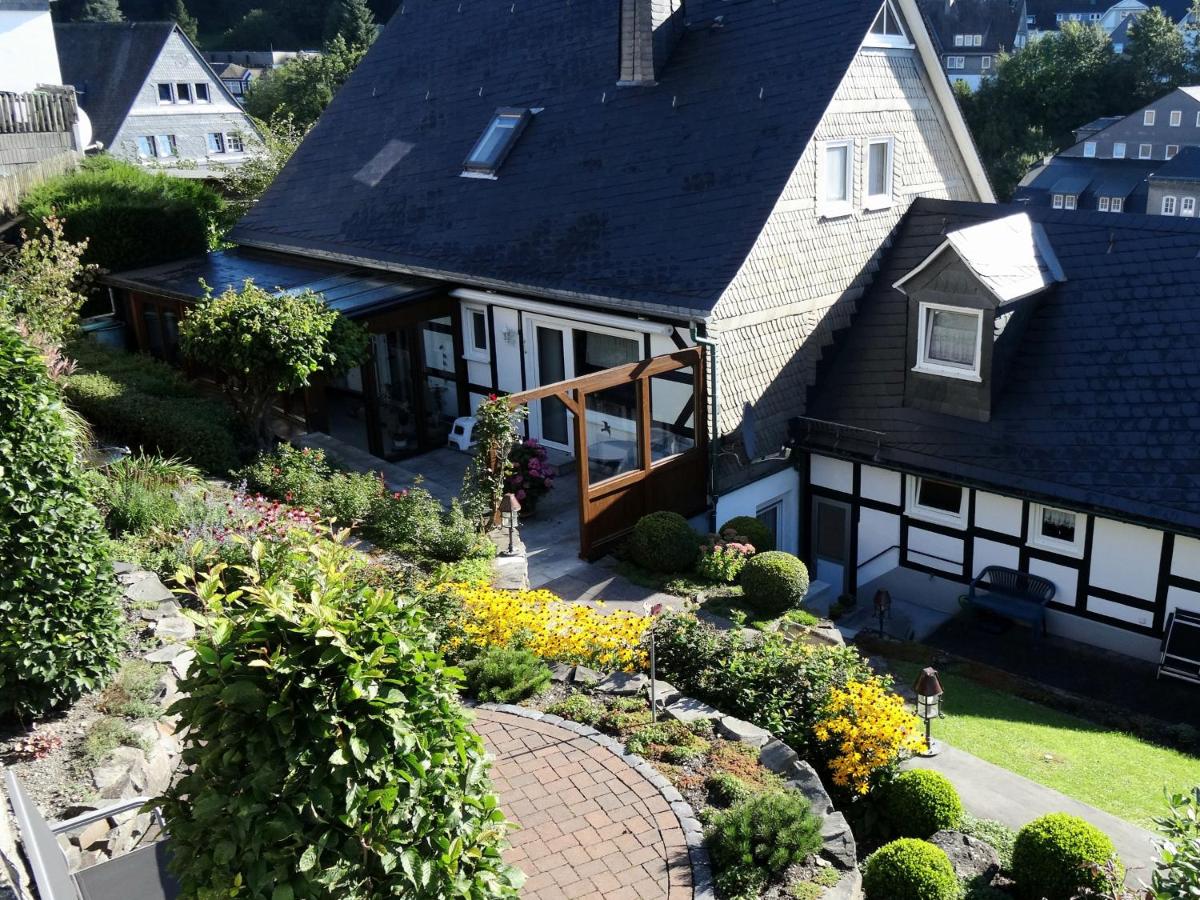 Ferienwohnung am Hügel - Ferienwohnung